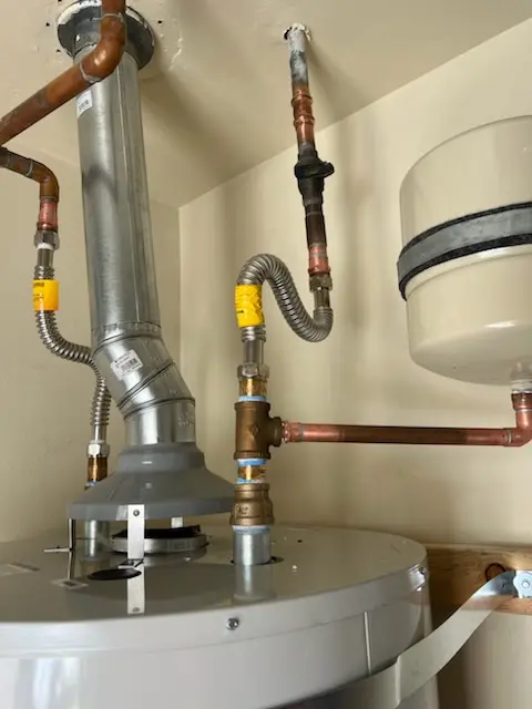 Water heater installation and plumbing repair in Cochran